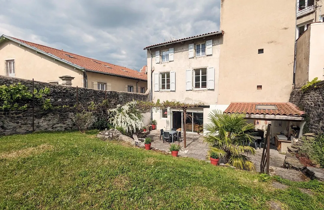 Puy-en-Velay : Charmant 2 chambres avec jardin clos, proche centre historique et départ St Jacques. - FR-1-582-459-1